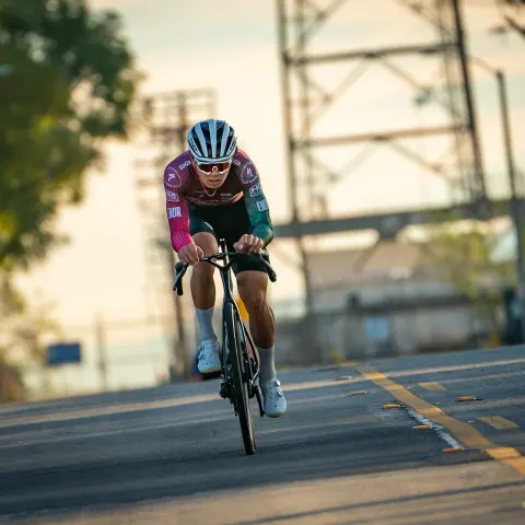 Ben Byra racing a criterium